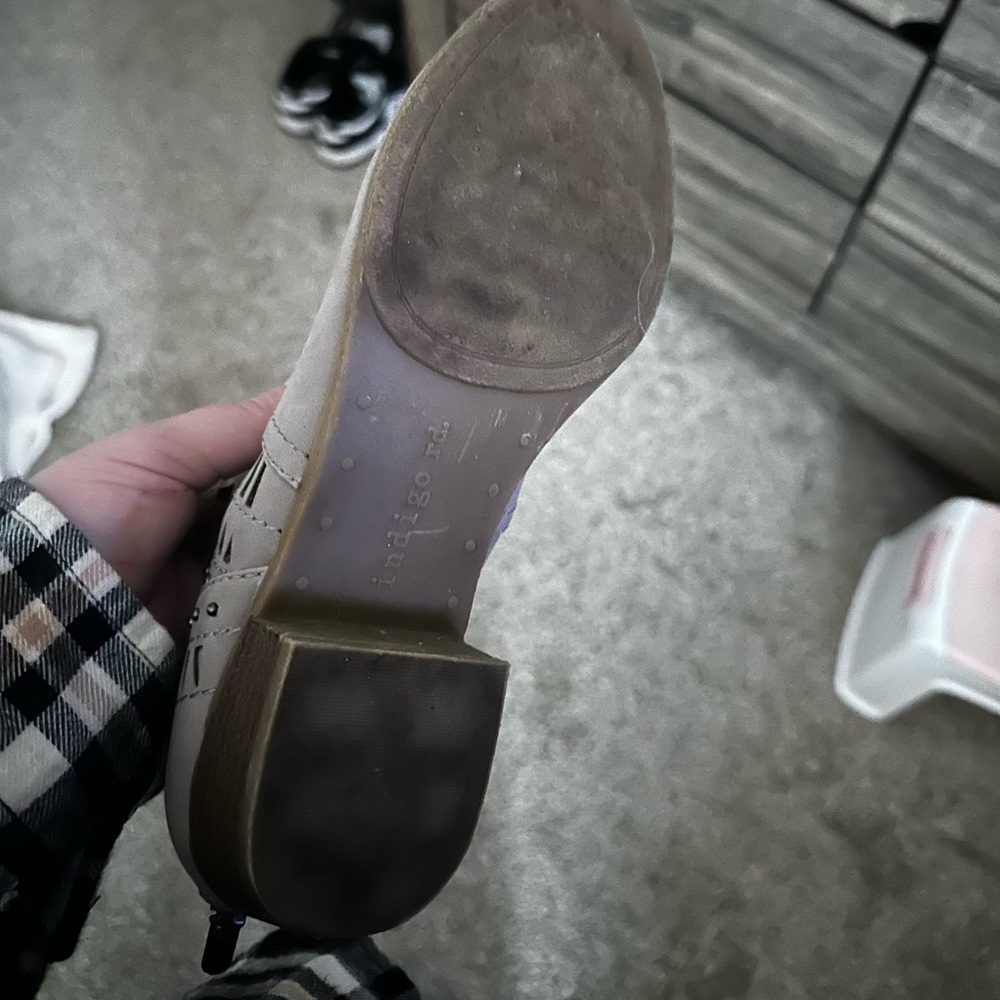 Womens boots - Picture 3 of 3